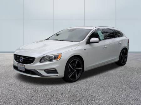 2016 Volvo V60 T6 Drive-E R-Design Platinum