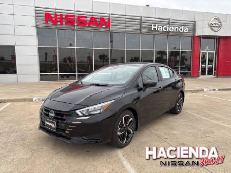 2025 Nissan Versa 1.6 SR