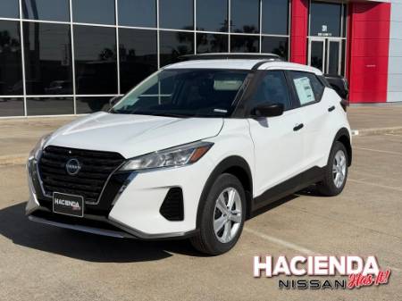 2025 Nissan Kicks S