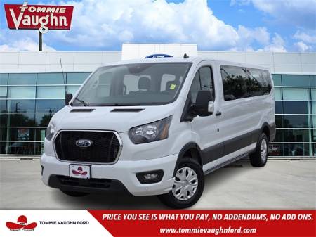 2023 Ford Transit Passenger Wagon XLT