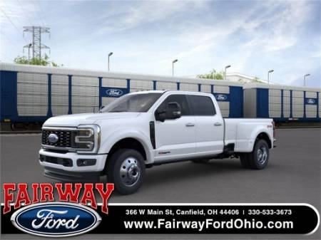 2025 Ford F-450SD Platinum