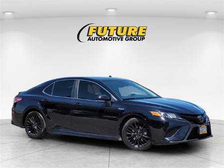 2019 Toyota Camry Hybrid SE