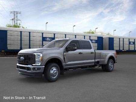 2025 Ford Super Duty F-350 DRW XL