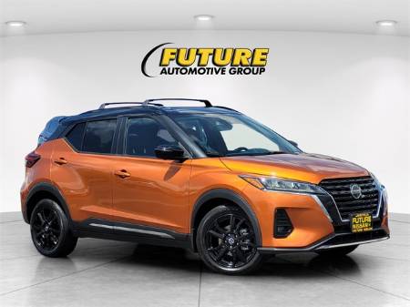 2021 Nissan Kicks SR