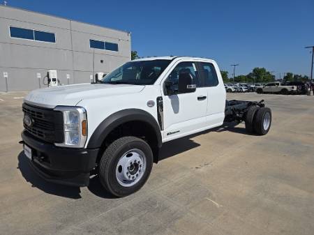2025 Ford Super Duty F-550 DRW XL
