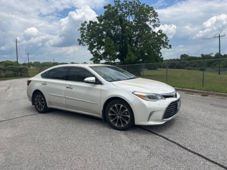 2018 Toyota Avalon XLE