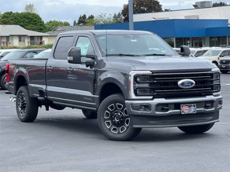 2025 Ford F-350SD Platinum