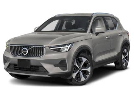 2025 Volvo XC40 B5 Ultra Bright Theme