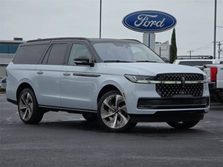 2025 Lincoln Navigator L Black Label