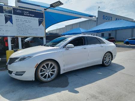2016 Lincoln Lincoln MKZ Base