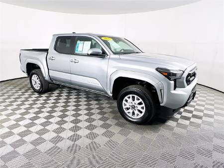 2025 Toyota Tacoma 4WD SR5