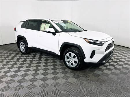 2025 Toyota RAV4 LE