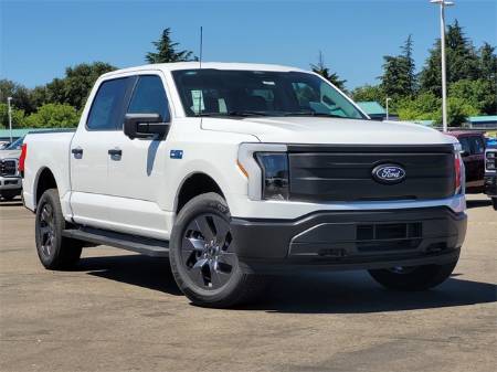2025 Ford F-150 Lightning PRO