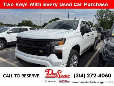 2022 Chevrolet Silverado 1500 4WD Custom Crew Cab