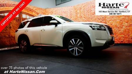 2022 Nissan Pathfinder Platinum