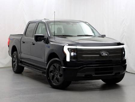 2025 Ford F-150 Lightning LARIAT