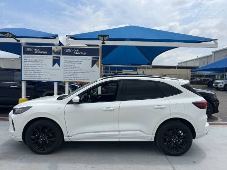 2023 Ford Escape ST-Line Elite
