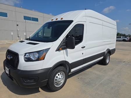 2025 Ford Transit Cargo Van Base