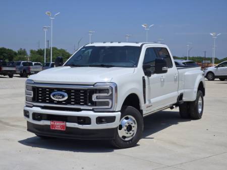 2025 Ford Super Duty F-350 DRW Platinum