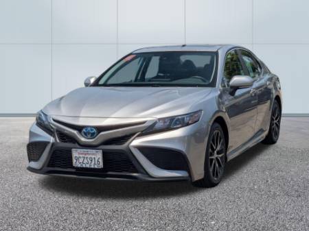 2023 Toyota Camry SE Hybrid