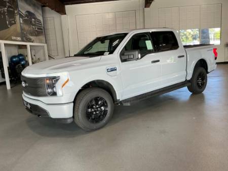 2025 Ford F-150 Lightning XLT