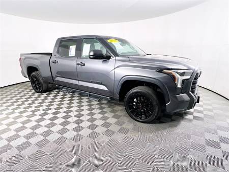 2023 Toyota Tundra 4WD SR5