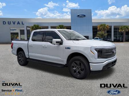 2025 Ford F-150 Lightning LARIAT