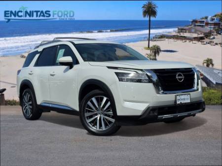 2022 Nissan Pathfinder Platinum