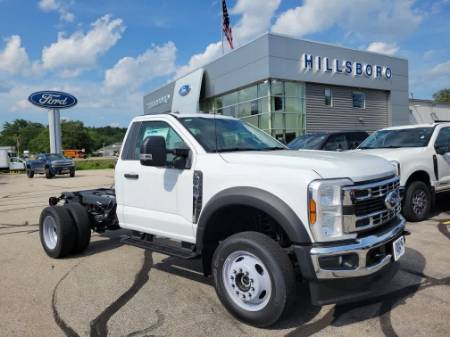 2025 Ford Super Duty F-550 DRW XL