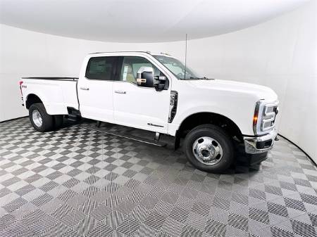 2025 Ford Super Duty F-350 DRW LARIAT