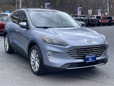 2022 Ford Escape Titanium Hybrid