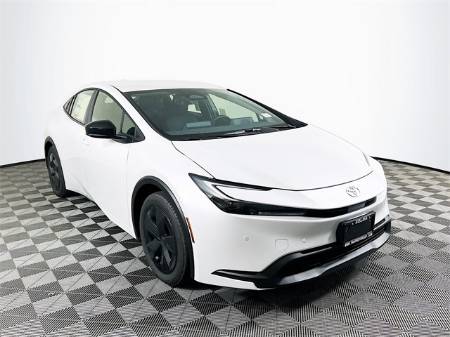 2025 Toyota Prius LE