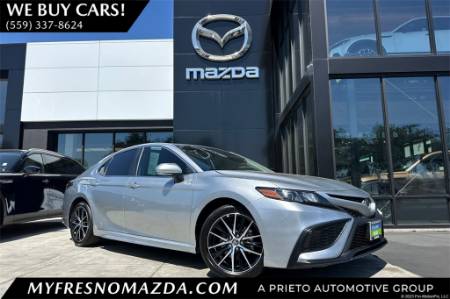 2024 Toyota Camry SE