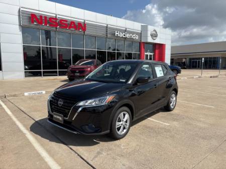 2025 Nissan Kicks S