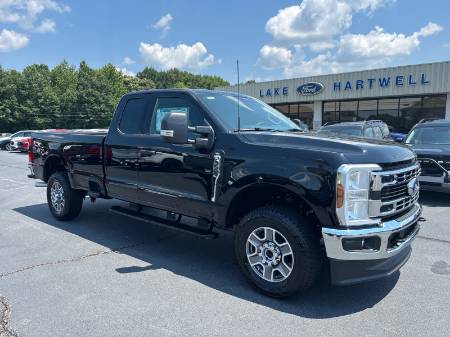 2025 Ford Super Duty F-350 SRW XLT