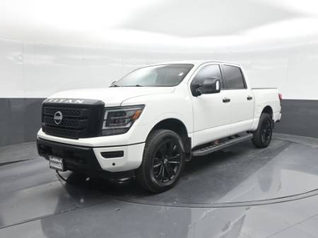 2023 Nissan Titan SV
