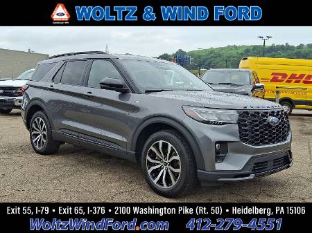 2025 Ford Explorer ST-Line