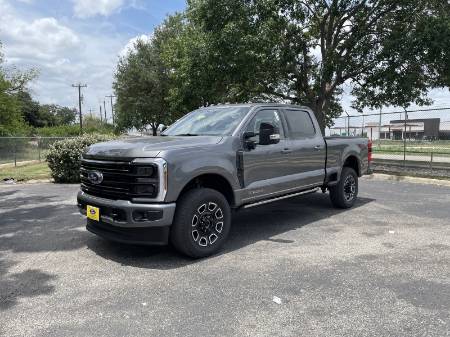 2025 Ford Super Duty F-250 SRW Platinum