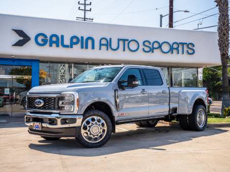 2025 Ford F-350 SD LARIAT