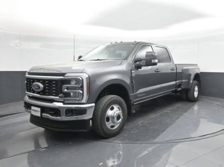 2025 Ford Super Duty F-350 DRW LARIAT