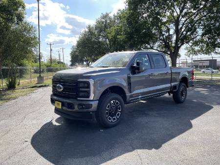 2025 Ford Super Duty F-350 SRW Platinum
