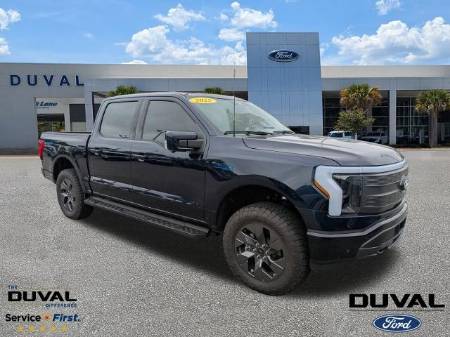 2024 Ford F-150 Lightning LARIAT