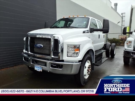 2025 Ford F-650 Straight Frame Gas Base