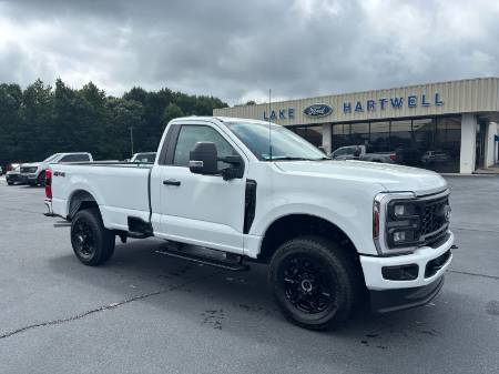 2025 Ford Super Duty F-350 SRW XL