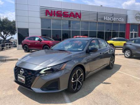 2025 Nissan Altima 2.5 SR