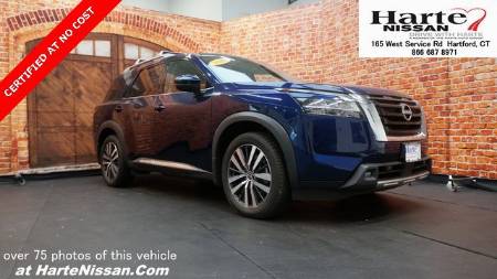 2022 Nissan Pathfinder Platinum