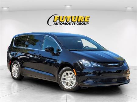 2026 Chrysler Voyager LX