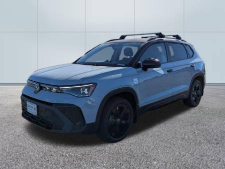 2025 Volkswagen Taos SE Black