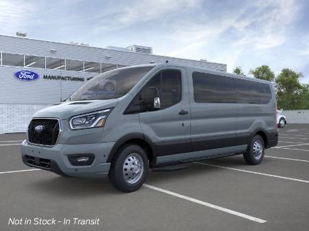 2025 Ford Transit Passenger Wagon XLT