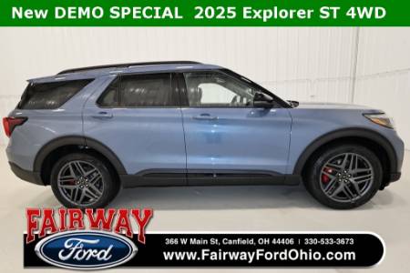 2025 Ford Explorer ST